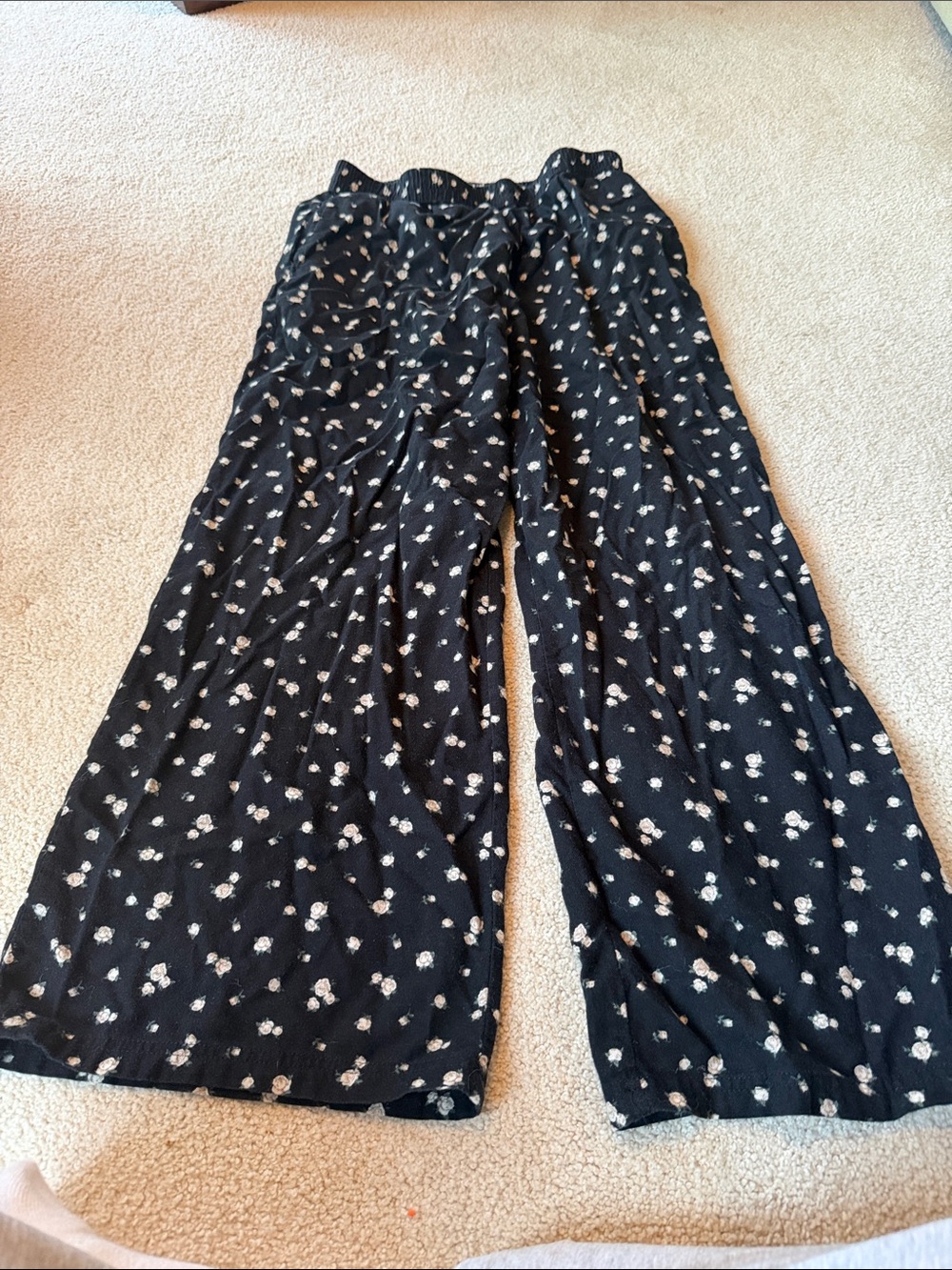 Forever 21 Black Floral Wide-Leg Pajama Pants